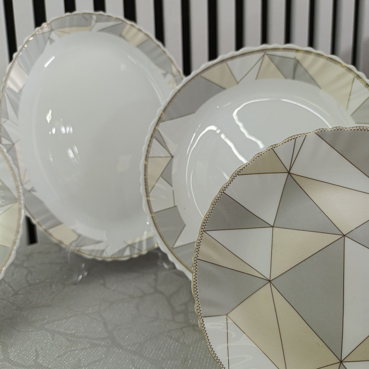 سرویس آرکوپال ۲۵ پارچه مدل پبچ شیشه ای برند لئون (1 پیاله کم دارد)